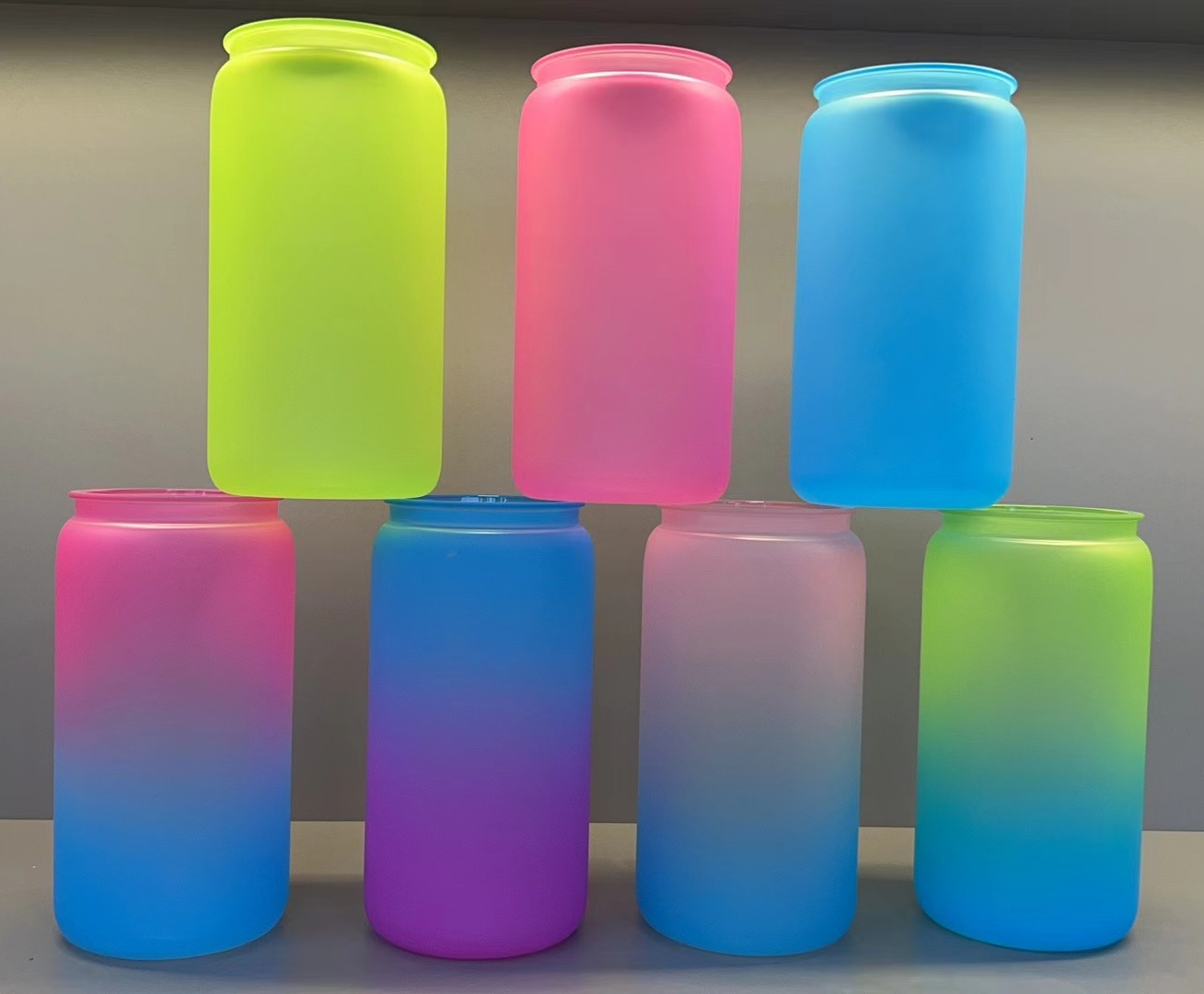 16oz Matte Solid/Ombre Colored Plastic Cup Soda Can with PP Lids