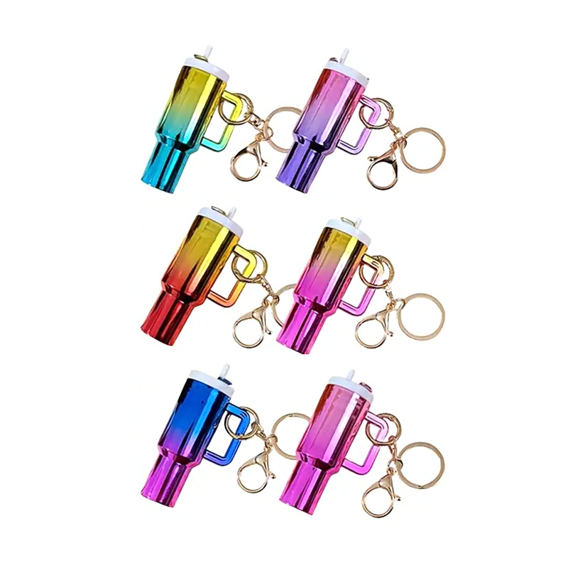 stylish-gradient-mini-water-cup-plastic-keychain-with-storage