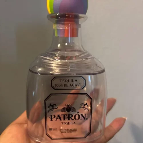 Wholesale Mini 13oz Tequila Liquor Patron Wine Cocktail Plastic Cup with Cork photo review