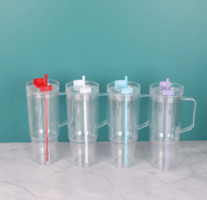 40oz-clear-acrylic-plastic-snow-globe-cups-with-colored-lids-straws-display