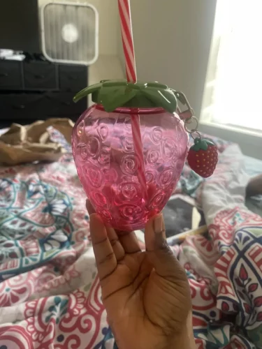 17oz Plastic Strawberry Shaped Water Bottle with Lids and Straws photo review