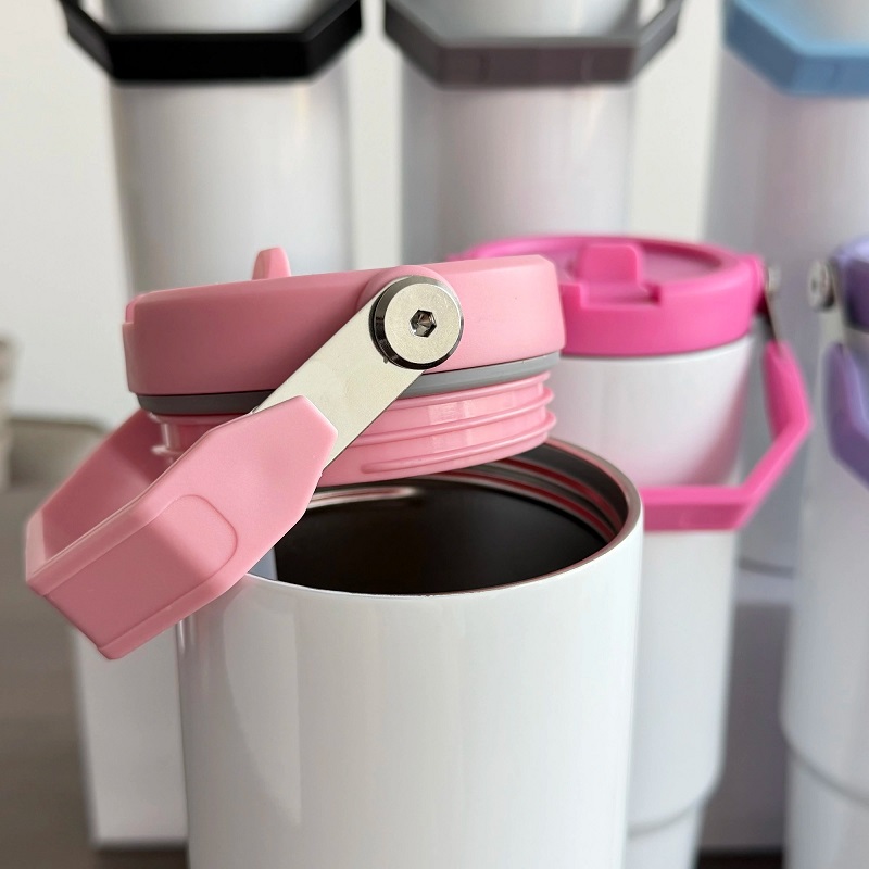 details-of-30oz-sublimation-tumblers-stainless-steel-water-bottle-with-colored-flip-top-lid