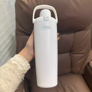 30oz-golf-owala-fairway-for-days-owala-freesip-sway-water-bottle-real-shots-1