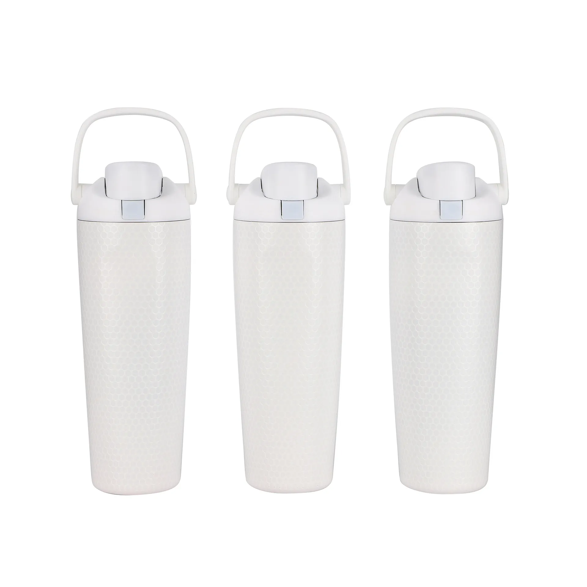 white-30oz-golf-owala-fairway-for-days-owala-freesip-sway-water-bottle-display