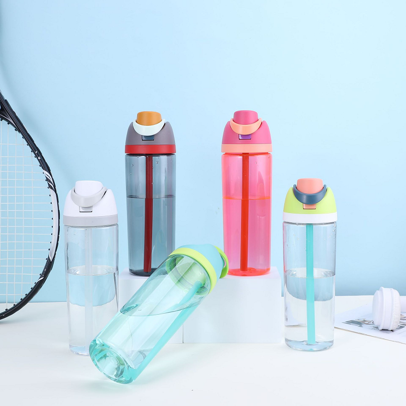 display-of-25oz-transparent-owala-dupe-water-bottles-plastic-cups