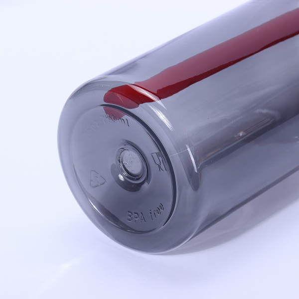 bottom-of-25oz-transparent-owala-dupe-water-bottles-plastic-cups